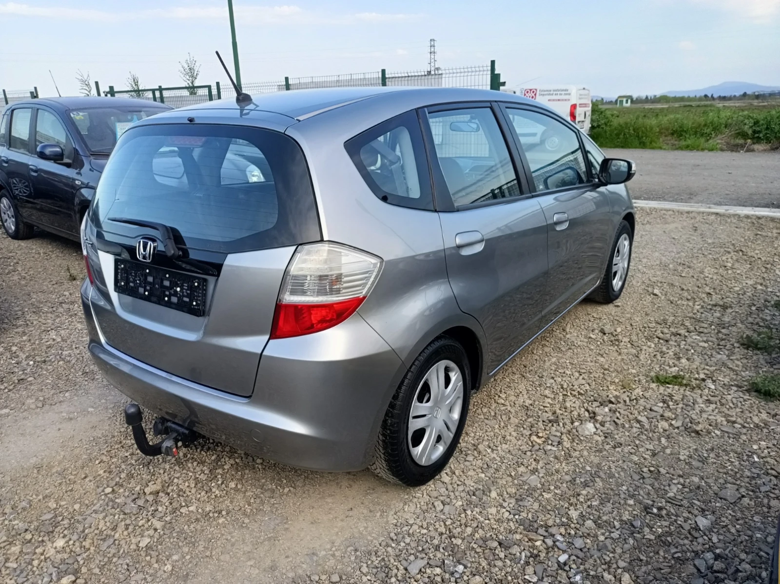 Honda Jazz 1, 4i Бенз/газ - изображение 4