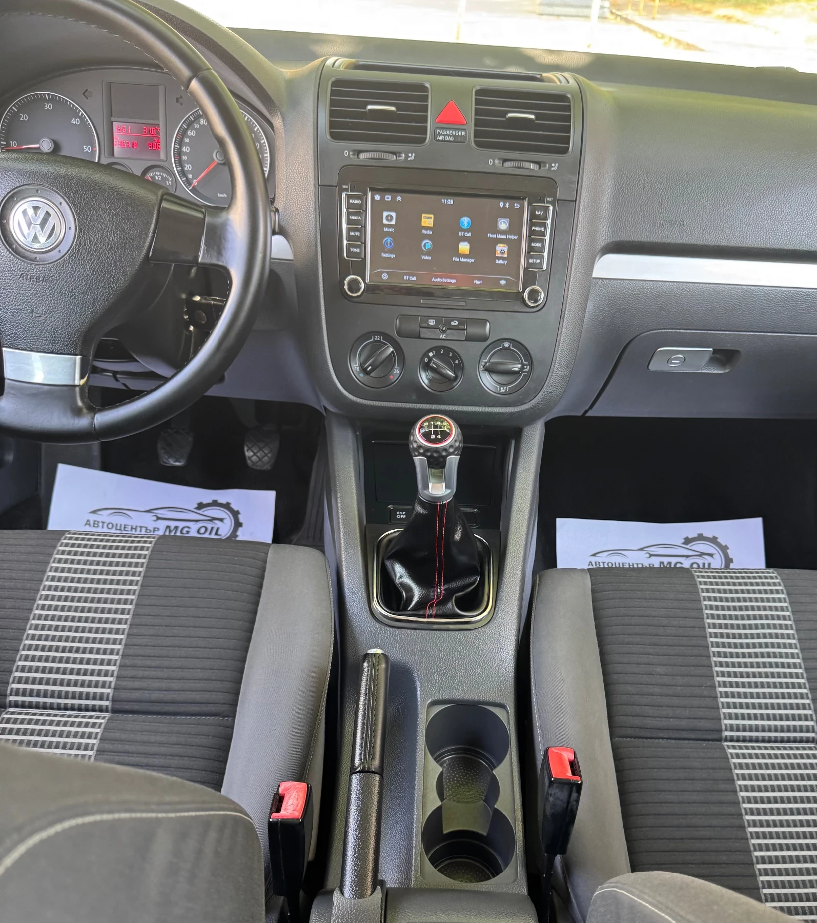 VW Golf 1, 9TDI 105 kc Нави - изображение 10