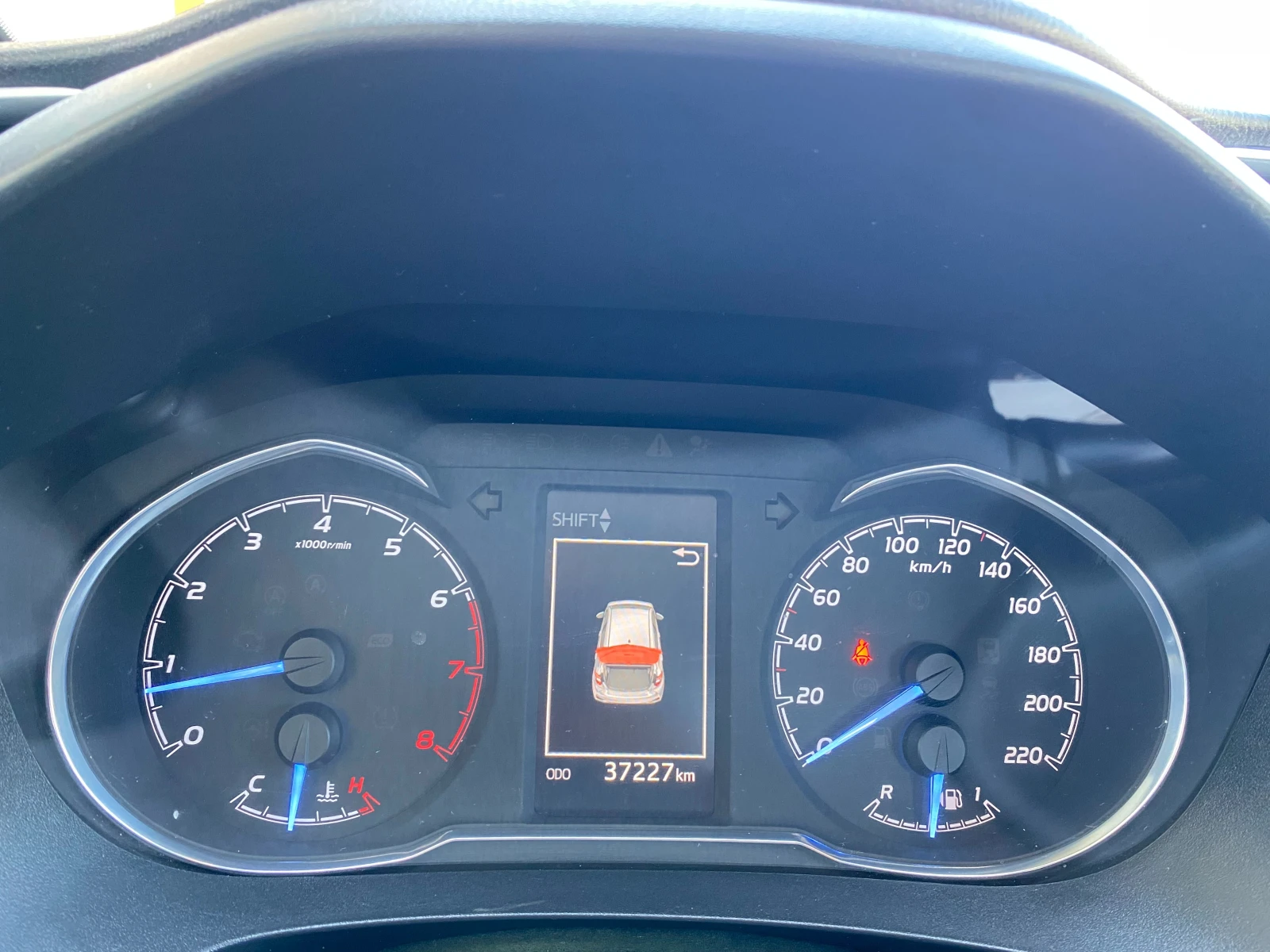 Toyota Yaris 1.5 VVT-i LUNA - изображение 10