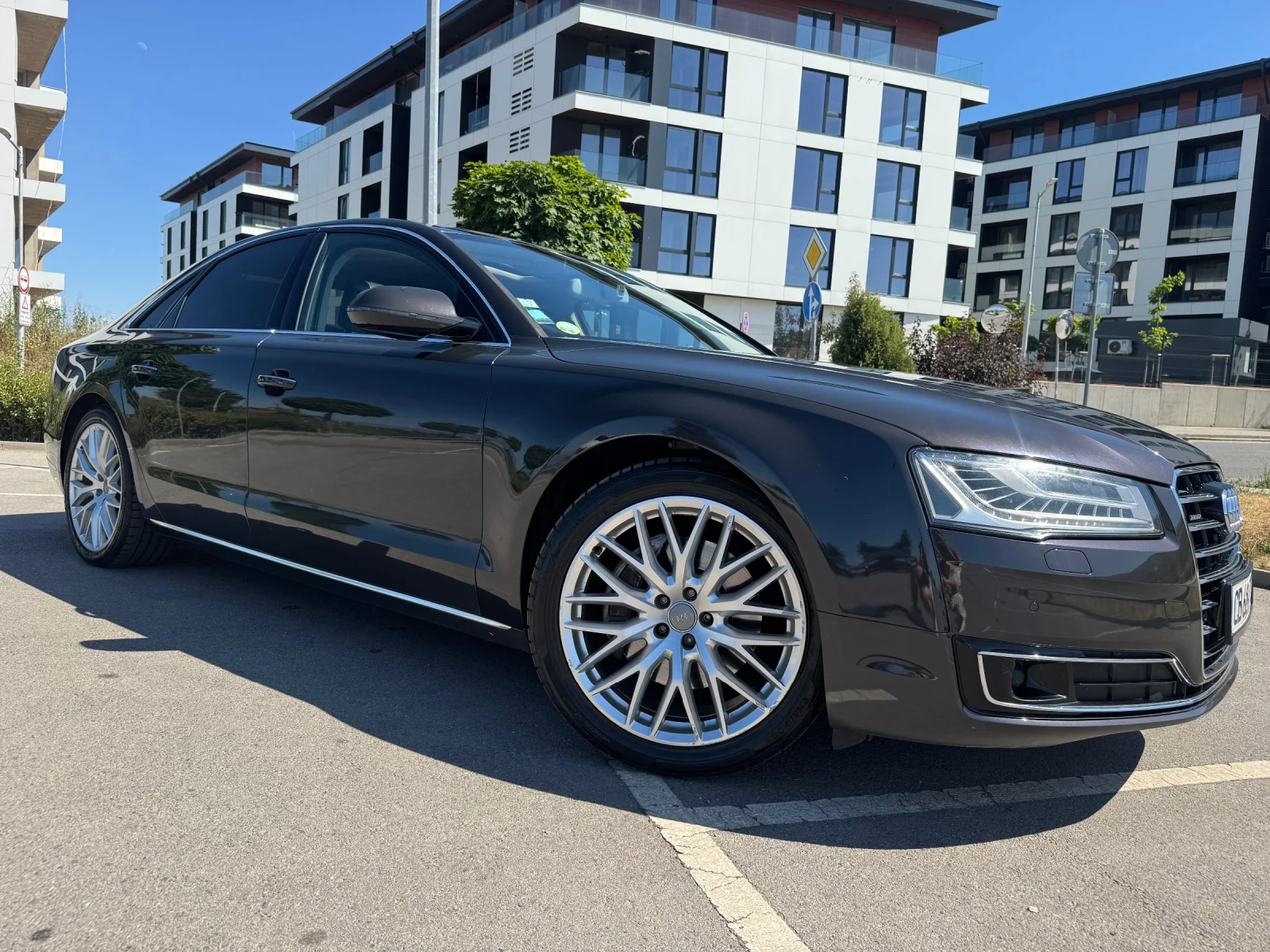Audi A8 ВАКУМ/ДОСТРОНИК/КАМЕРА/HEAD UP/ШИБИДАХ/BOSE - изображение 2