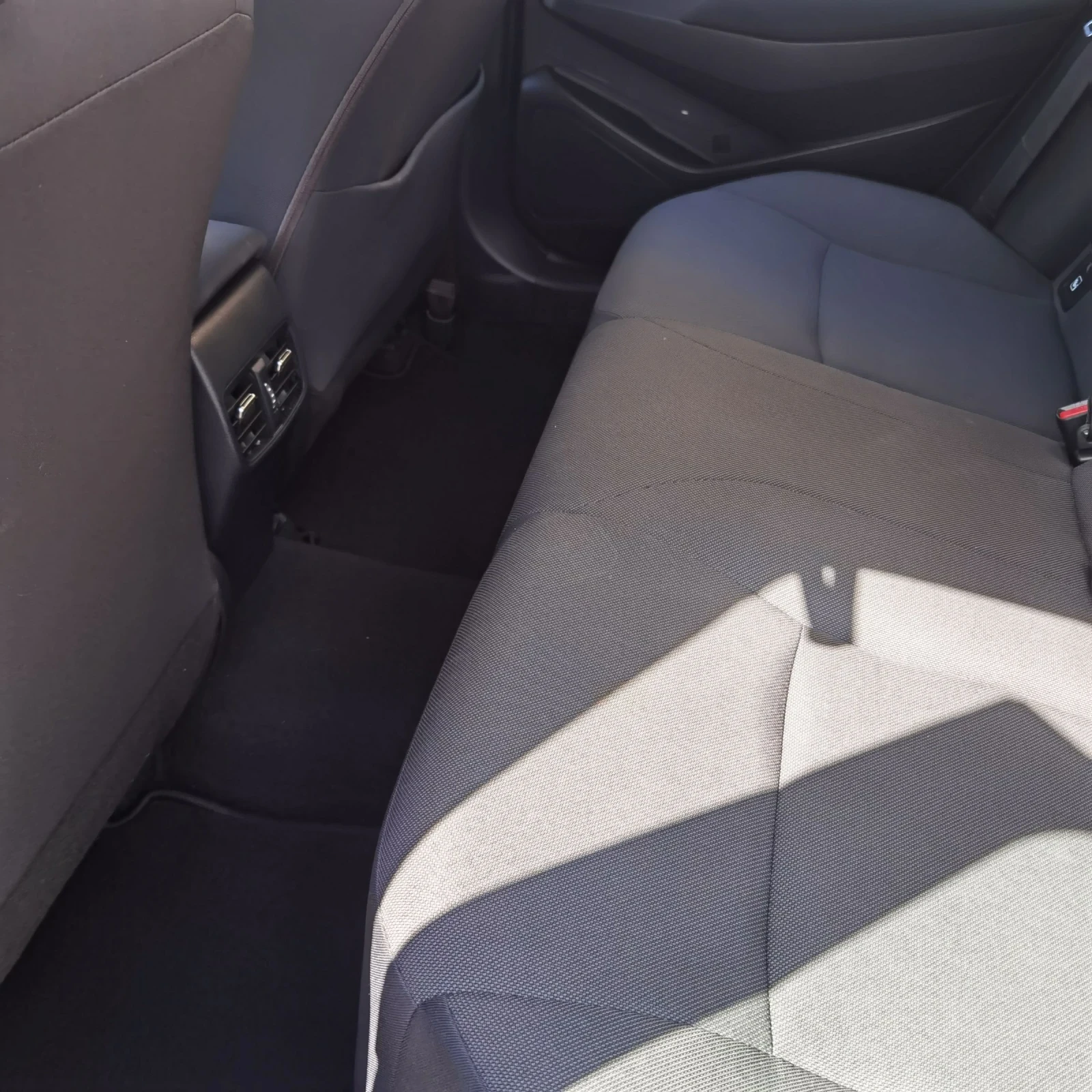 Toyota Corolla Executive  - изображение 7