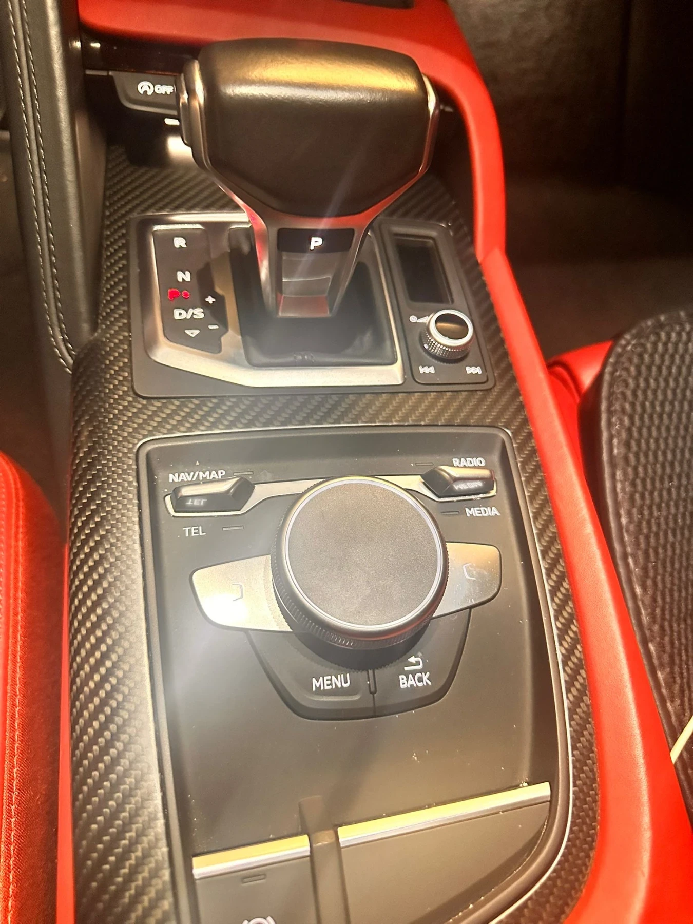 Audi R8  - изображение 8