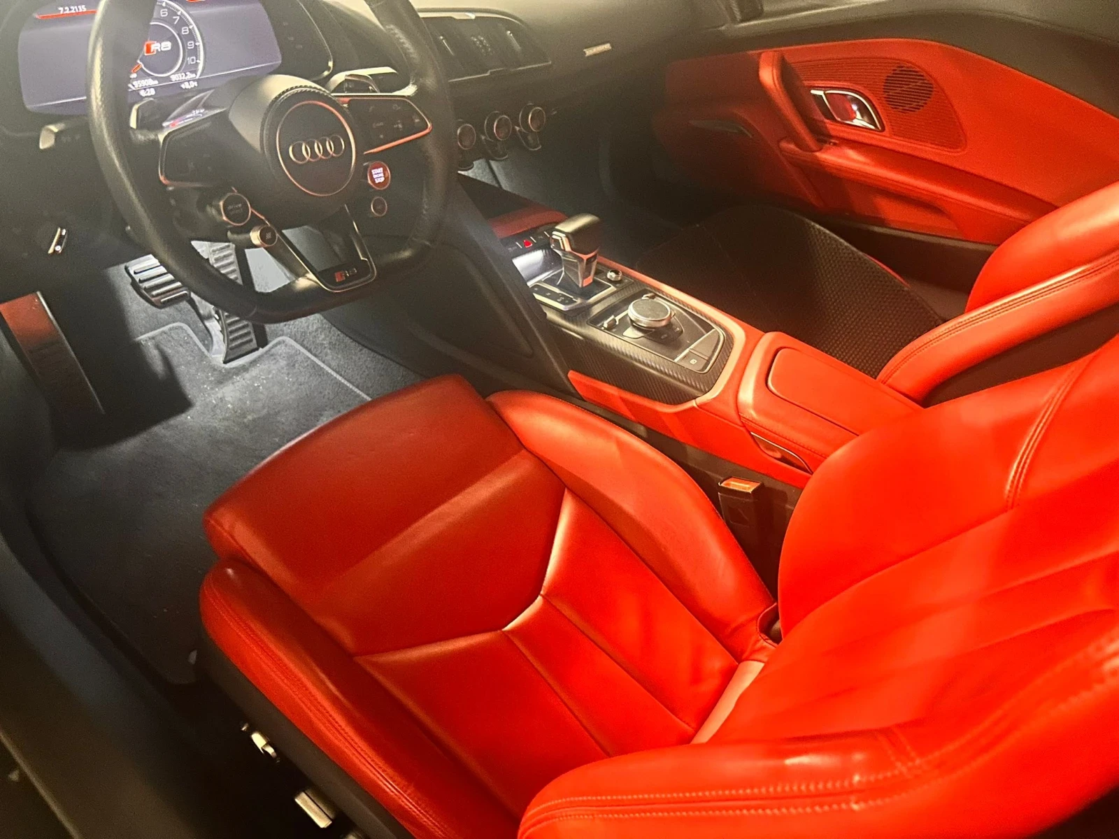 Audi R8  - изображение 6