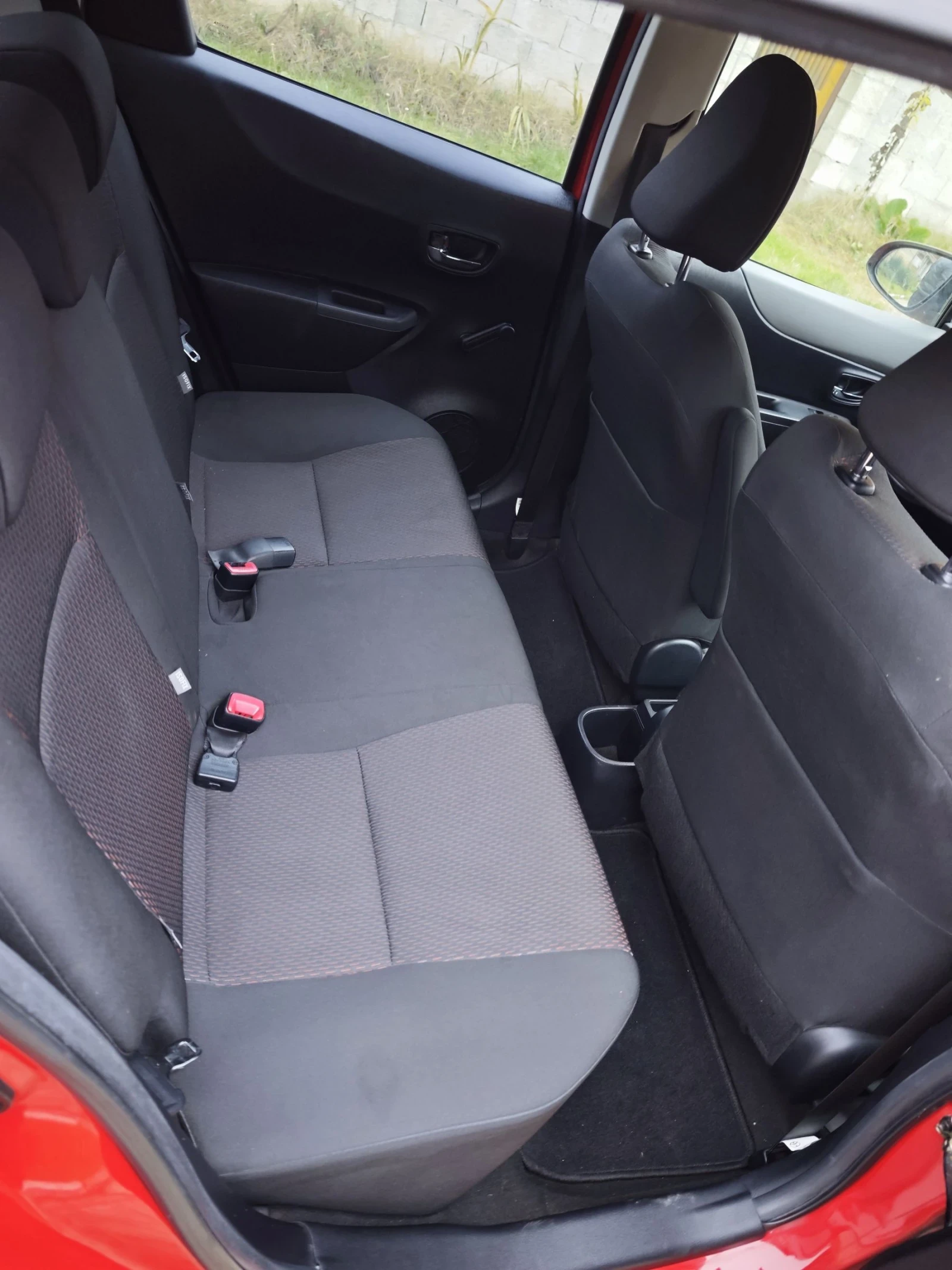 Toyota Yaris 1.4 D-4D - изображение 9