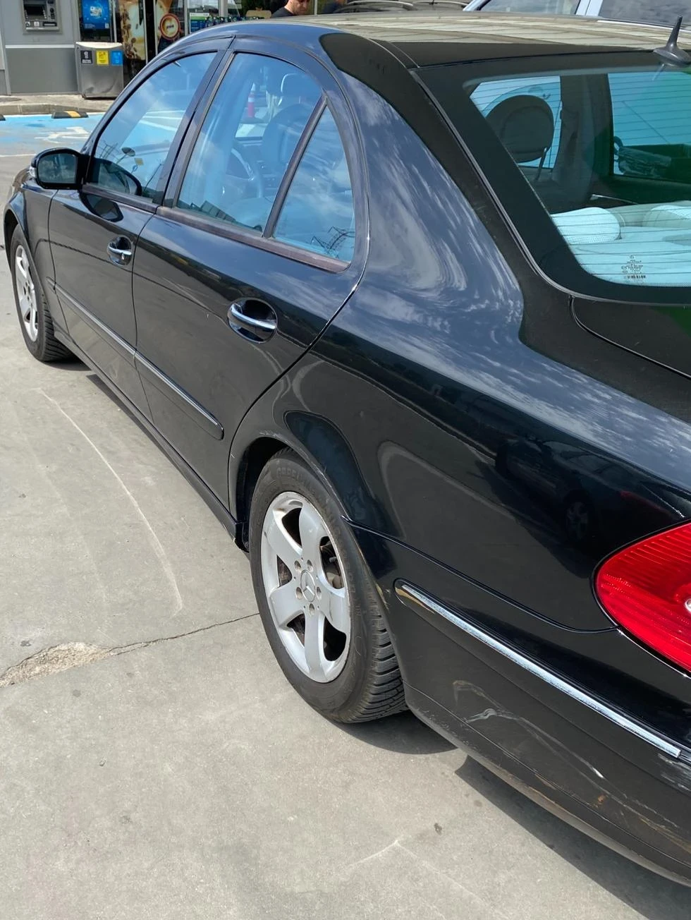 Mercedes-Benz E 220  - изображение 8