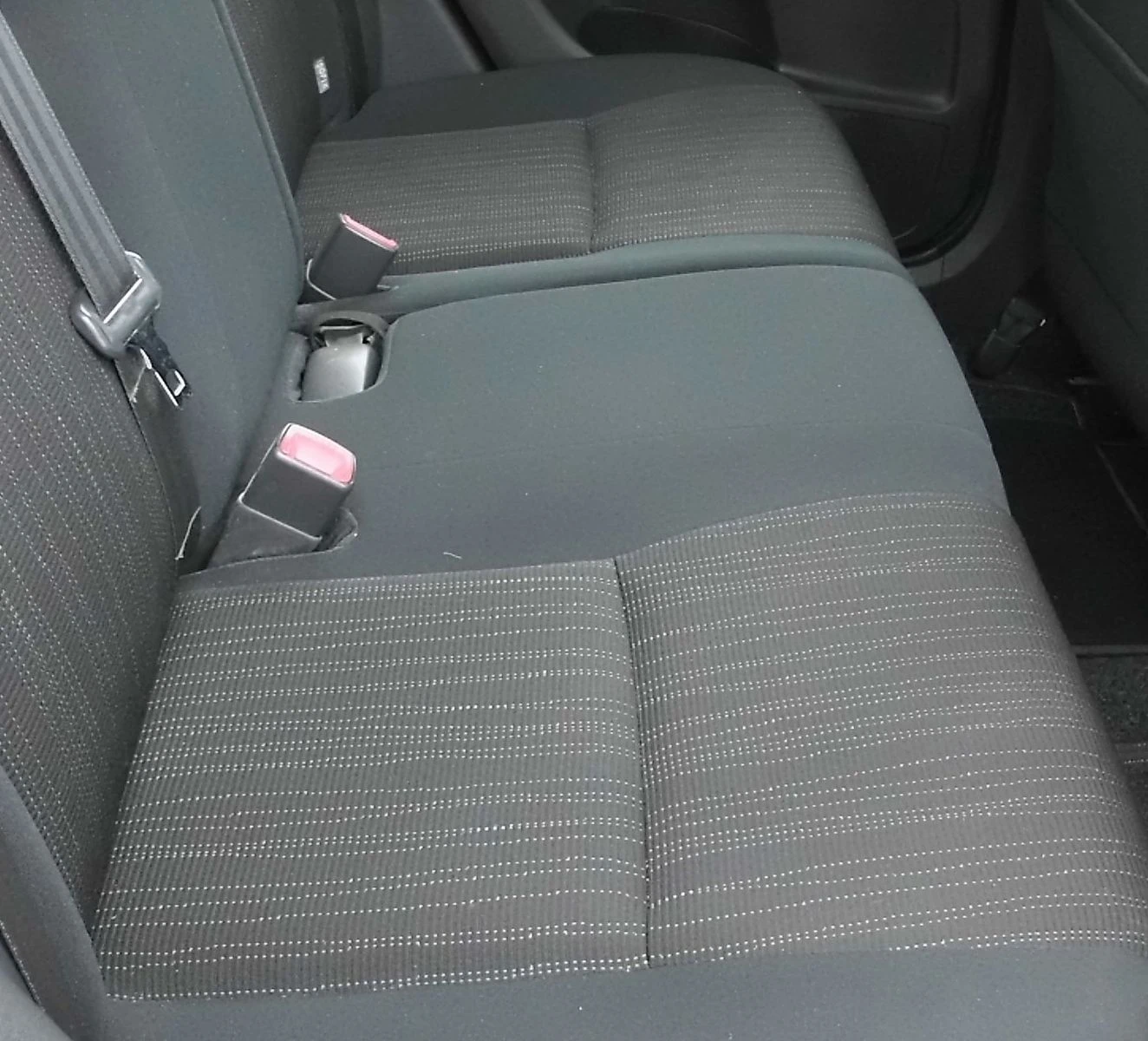 Toyota Auris * 1.6* 124*  - изображение 10