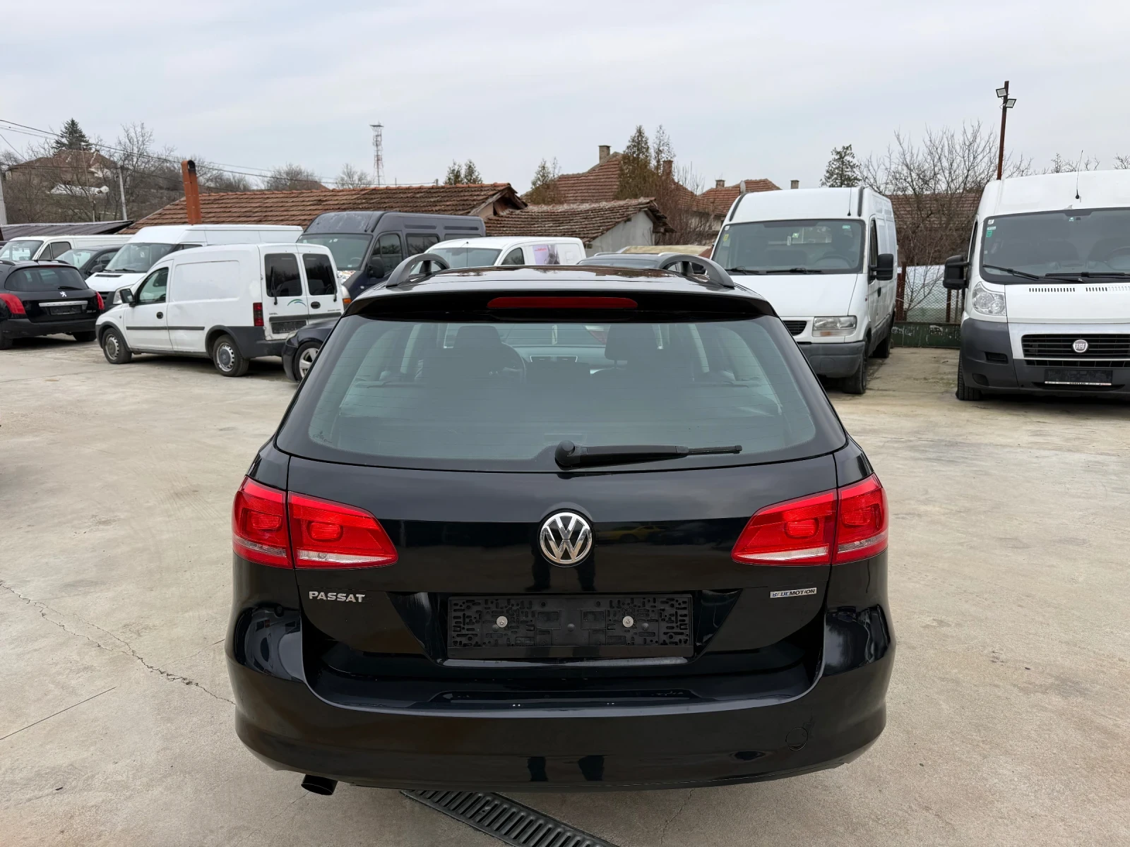 VW Passat 1.6TDI РЕАЛНИ КИЛОМЕТРИ, снимка 6 - Автомобили и джипове - 53725195