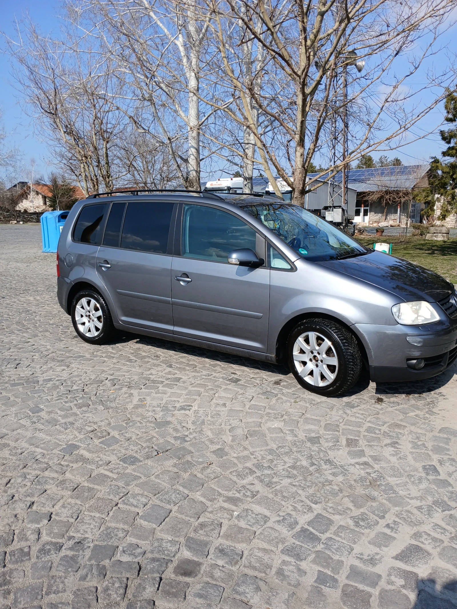 VW Touran, снимка 3 - Автомобили и джипове - 53738207