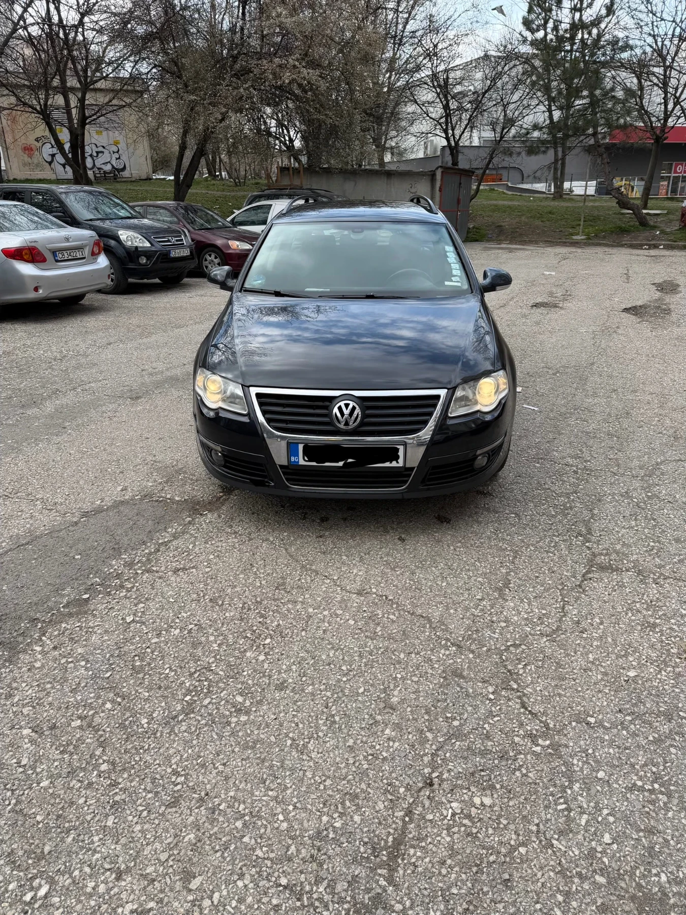 VW Passat 1.6 TDI, снимка 2 - Автомобили и джипове - 53953067