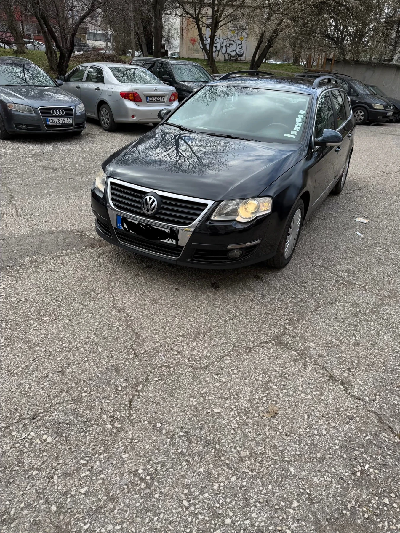 VW Passat 1.6 TDI, снимка 3 - Автомобили и джипове - 53953067