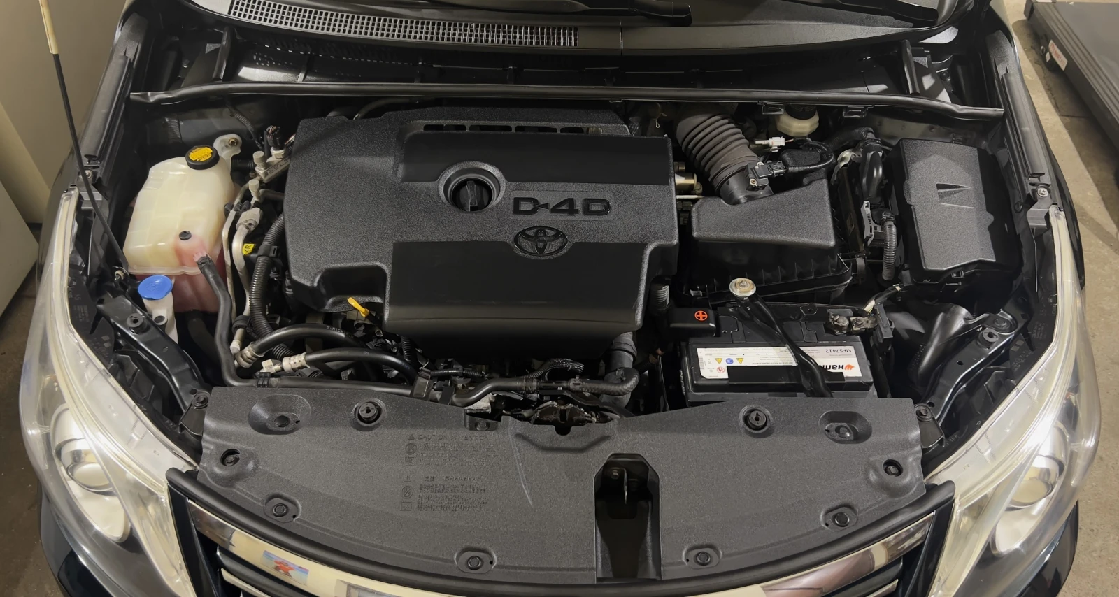 Toyota Avensis 2.2 D-4D , снимка 17 - Автомобили и джипове - 53966508