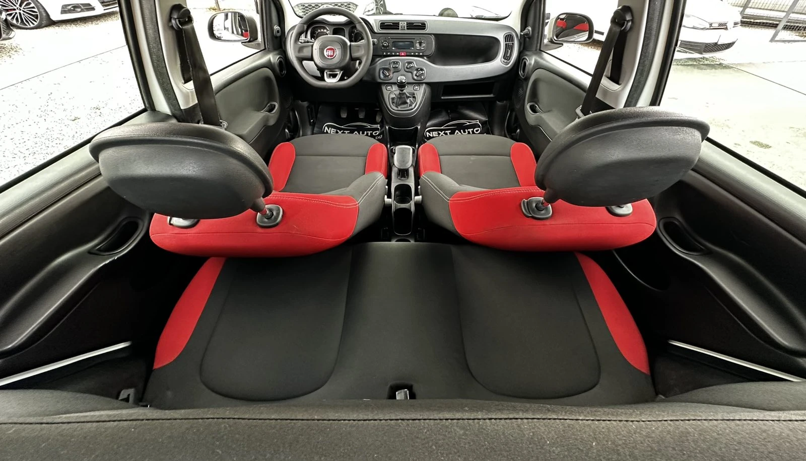 Fiat Panda 1.2i 69HP EURO6B SWISS, снимка 9 - Автомобили и джипове - 54082122