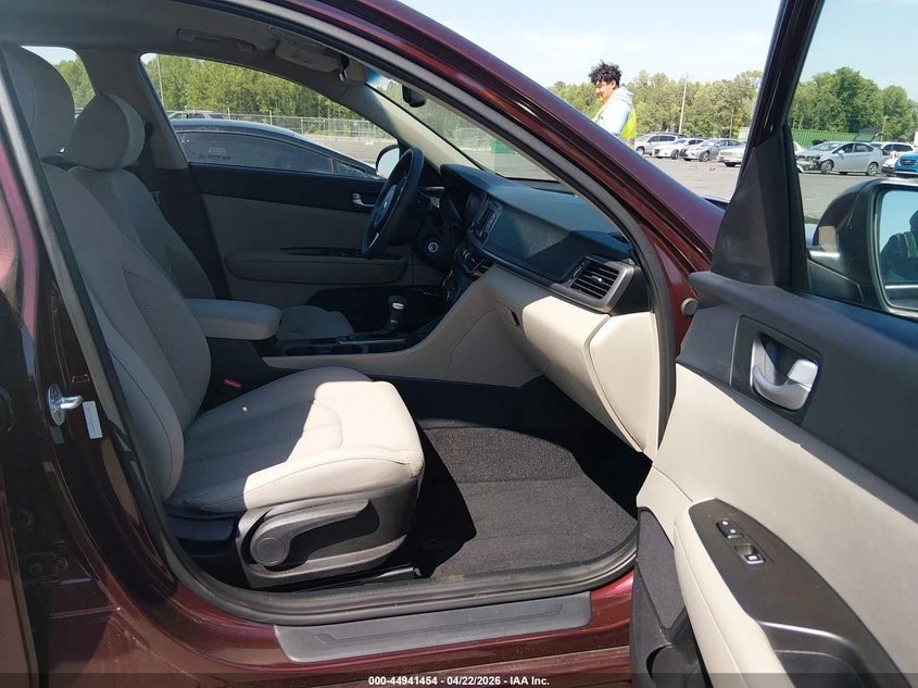 Kia Optima 2.4l Lx, снимка 5 - Автомобили и джипове - 54544162