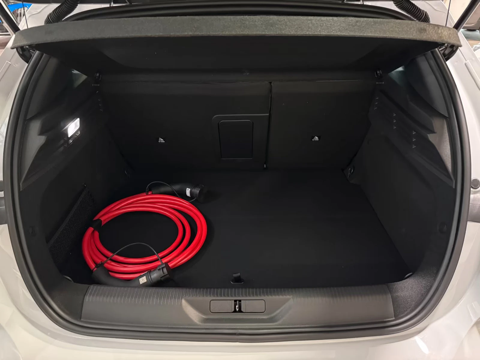 Peugeot 308 e-GT-LINE/156HP/CAM/DIGI/KLESS/H.PUMP/316q, снимка 6 - Автомобили и джипове - 54593606