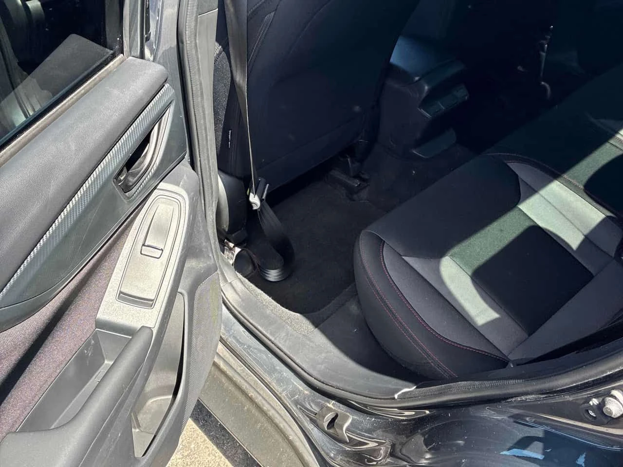 Subaru WRX * Manual * CARFAX * ПОДГРЕВ * KEYLESS * КЛИПОВЕ, снимка 13 - Автомобили и джипове - 54681953
