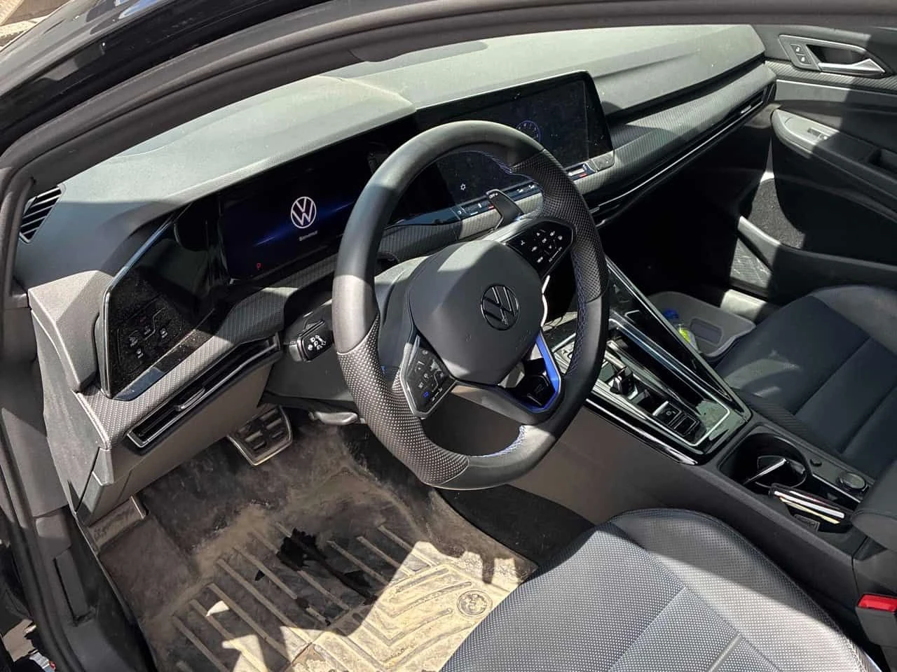 VW Golf R / DSG / ОБДУХВАНЕ / АВТОКРЕДИТ, снимка 5 - Автомобили и джипове - 54701332