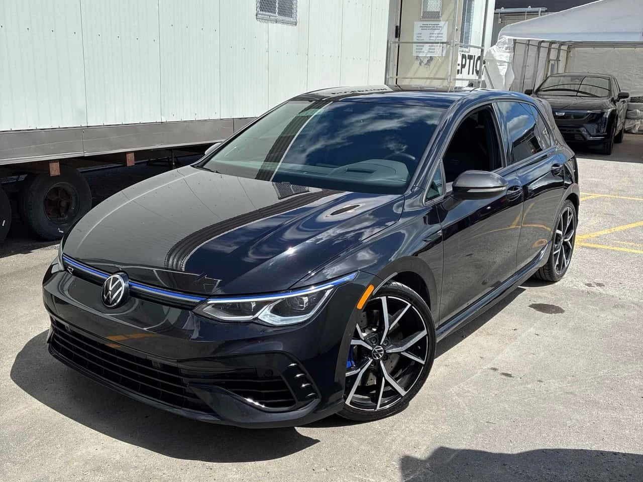 VW Golf R / DSG / ОБДУХВАНЕ / АВТОКРЕДИТ