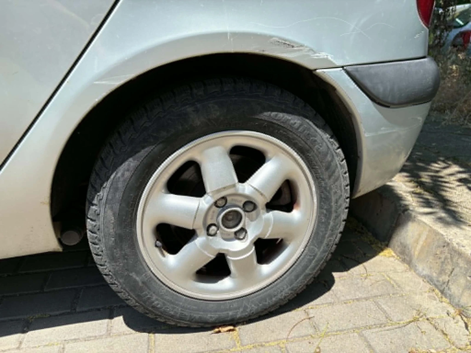 Renault Scenic 1.6 Без газ, снимка 7 - Автомобили и джипове - 55119349