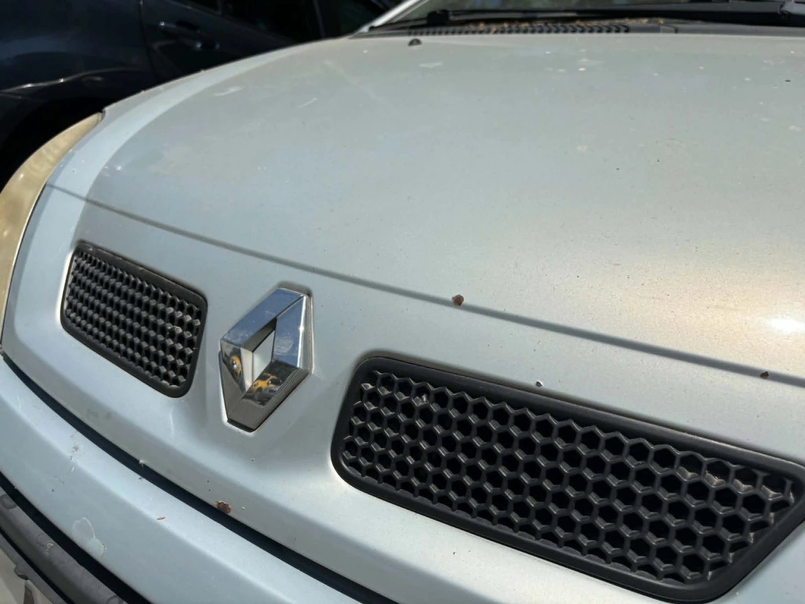 Renault Scenic 1.6 Без газ, снимка 16 - Автомобили и джипове - 55119349
