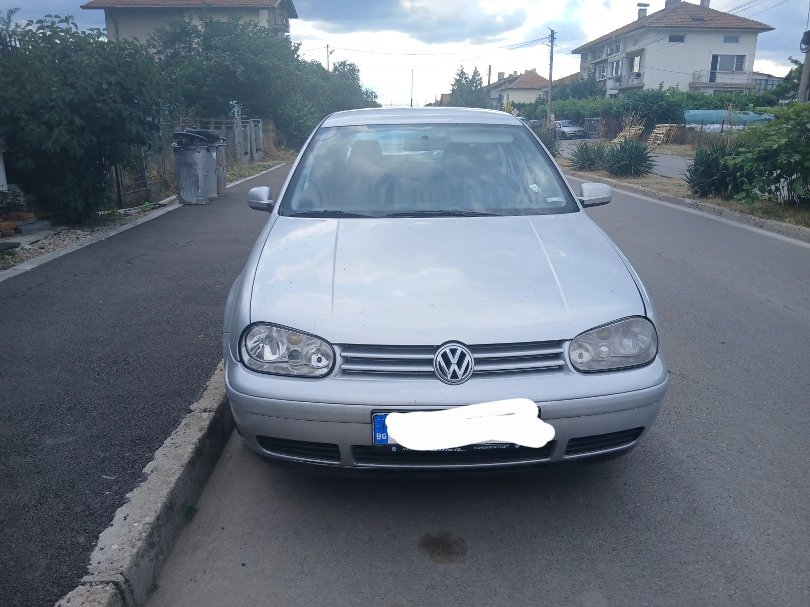VW Golf 1.6клима    капариран, снимка 10 - Автомобили и джипове - 55128199