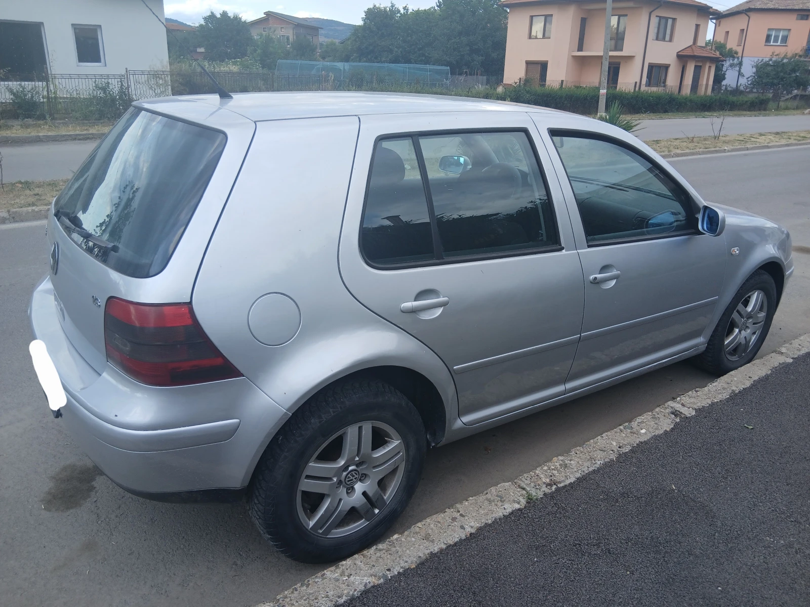 VW Golf 1.6клима    капариран, снимка 9 - Автомобили и джипове - 55128199