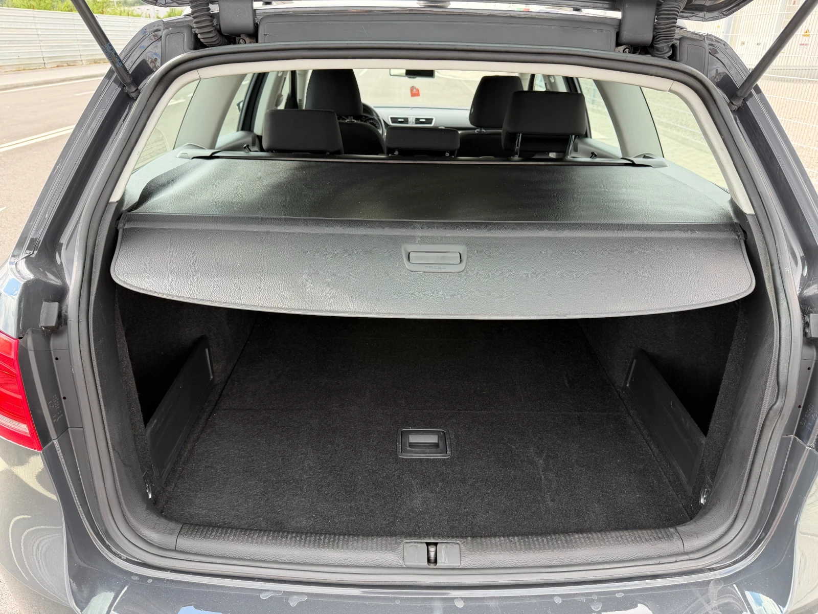 VW Passat 2, 0TDI 140k.c.4MOTION 2015г КЛИМАТРОНИК ВНОС, снимка 13 - Автомобили и джипове - 55165619
