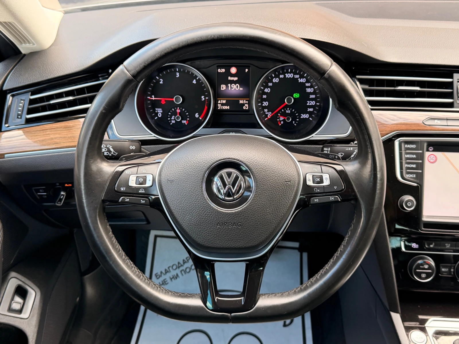 VW Passat 2.0TDI* NAVI* KAMERA* 190KS* LIZING, снимка 7 - Автомобили и джипове - 55185301