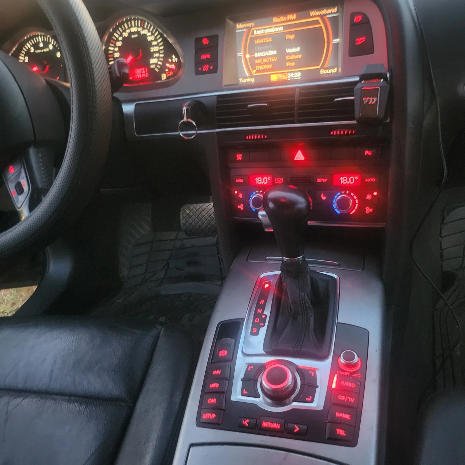 Audi A6, снимка 11 - Автомобили и джипове - 55239799