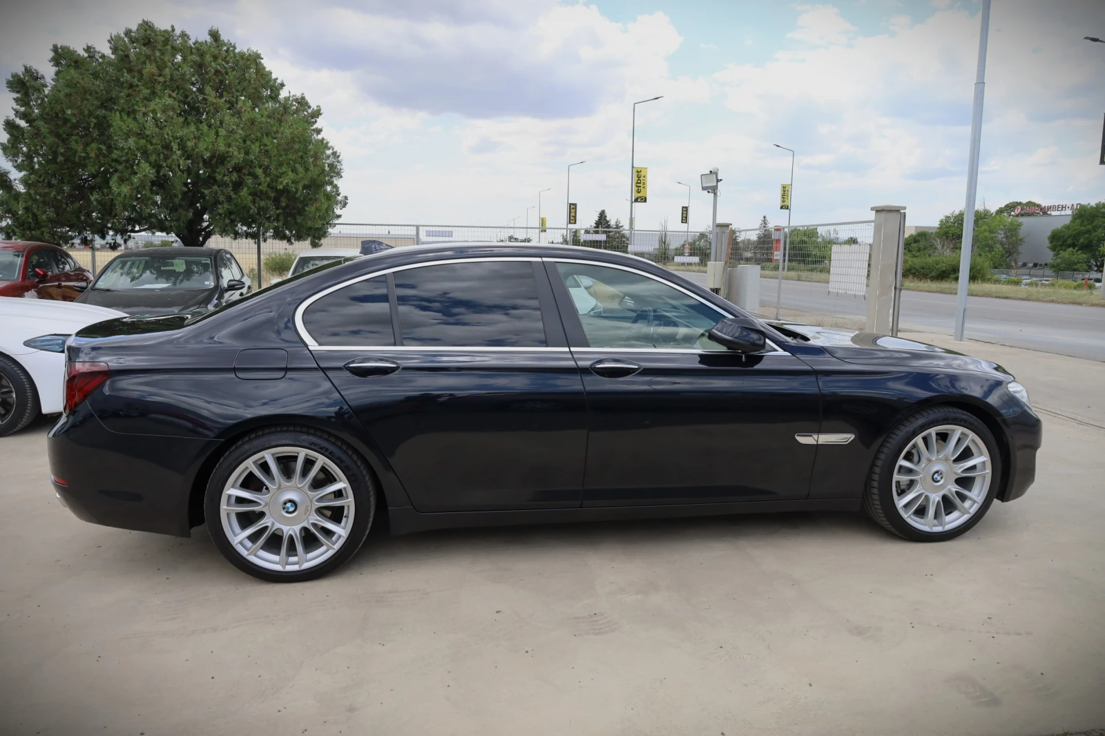BMW 740 xDrive, снимка 3 - Автомобили и джипове - 55256864