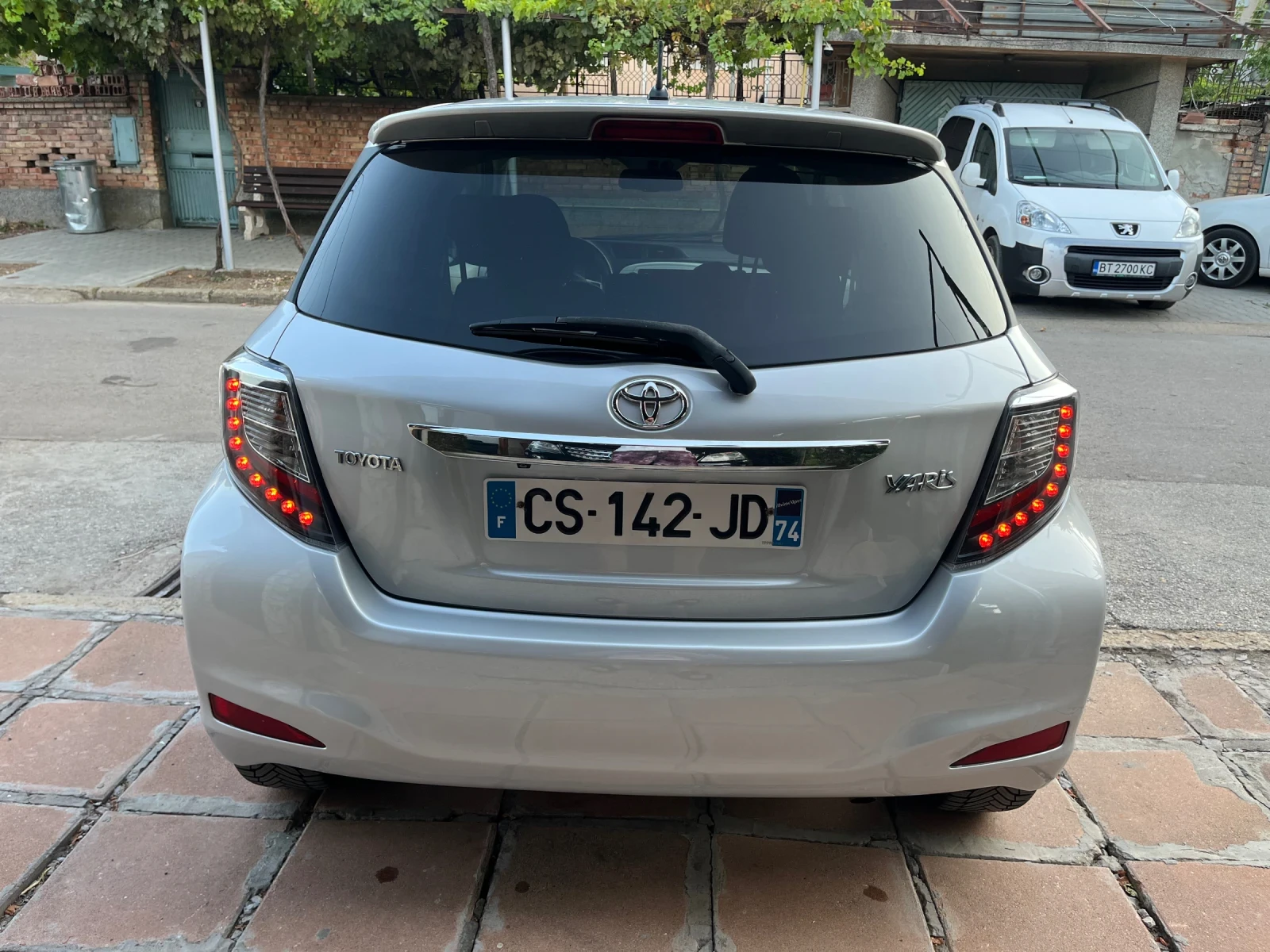 Toyota Yaris 1.33-keYless-Camera-6 скорости, снимка 6 - Автомобили и джипове - 55551699