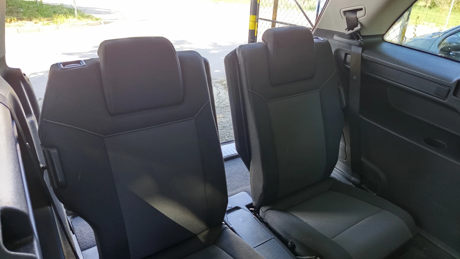 Opel Zafira 1.6i FACELIFT 6+ 1, снимка 13 - Автомобили и джипове - 55576036