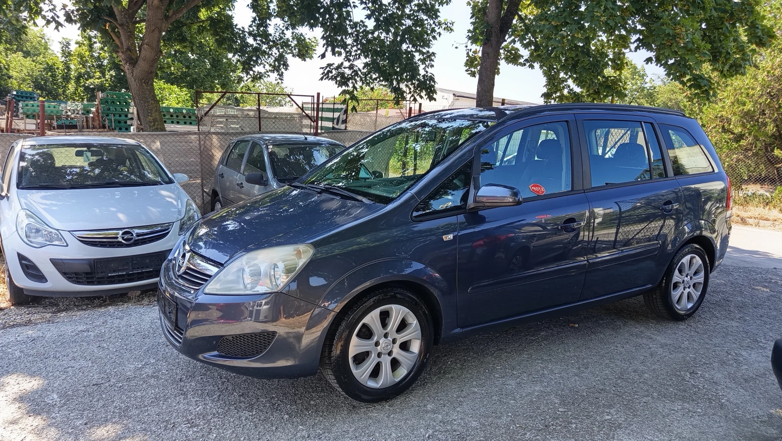 Opel Zafira 1.6i FACELIFT 6+ 1, снимка 2 - Автомобили и джипове - 55576036
