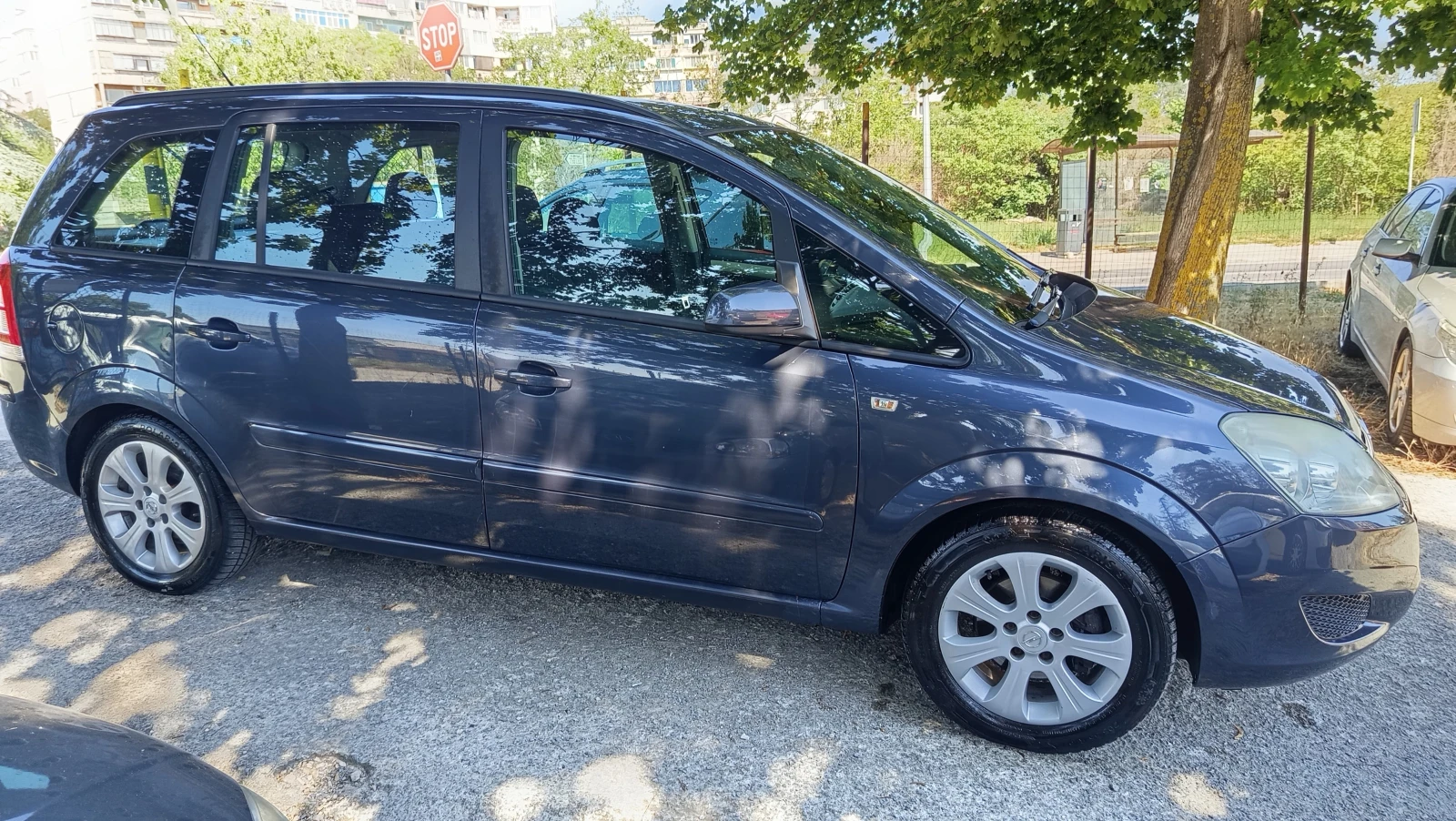 Opel Zafira 1.6i FACELIFT 6+ 1, снимка 4 - Автомобили и джипове - 55576036