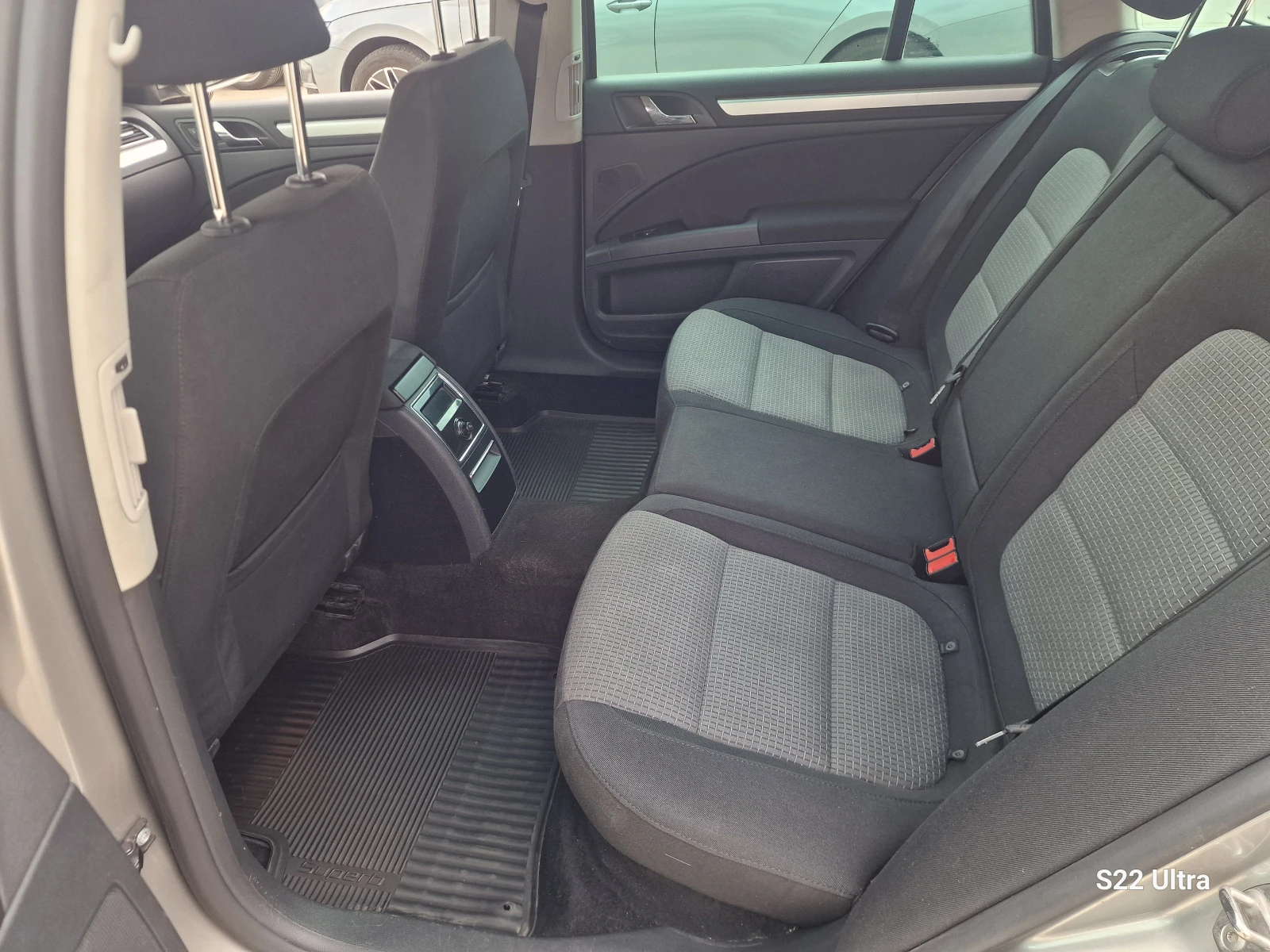 Skoda Superb, снимка 11 - Автомобили и джипове - 55598267