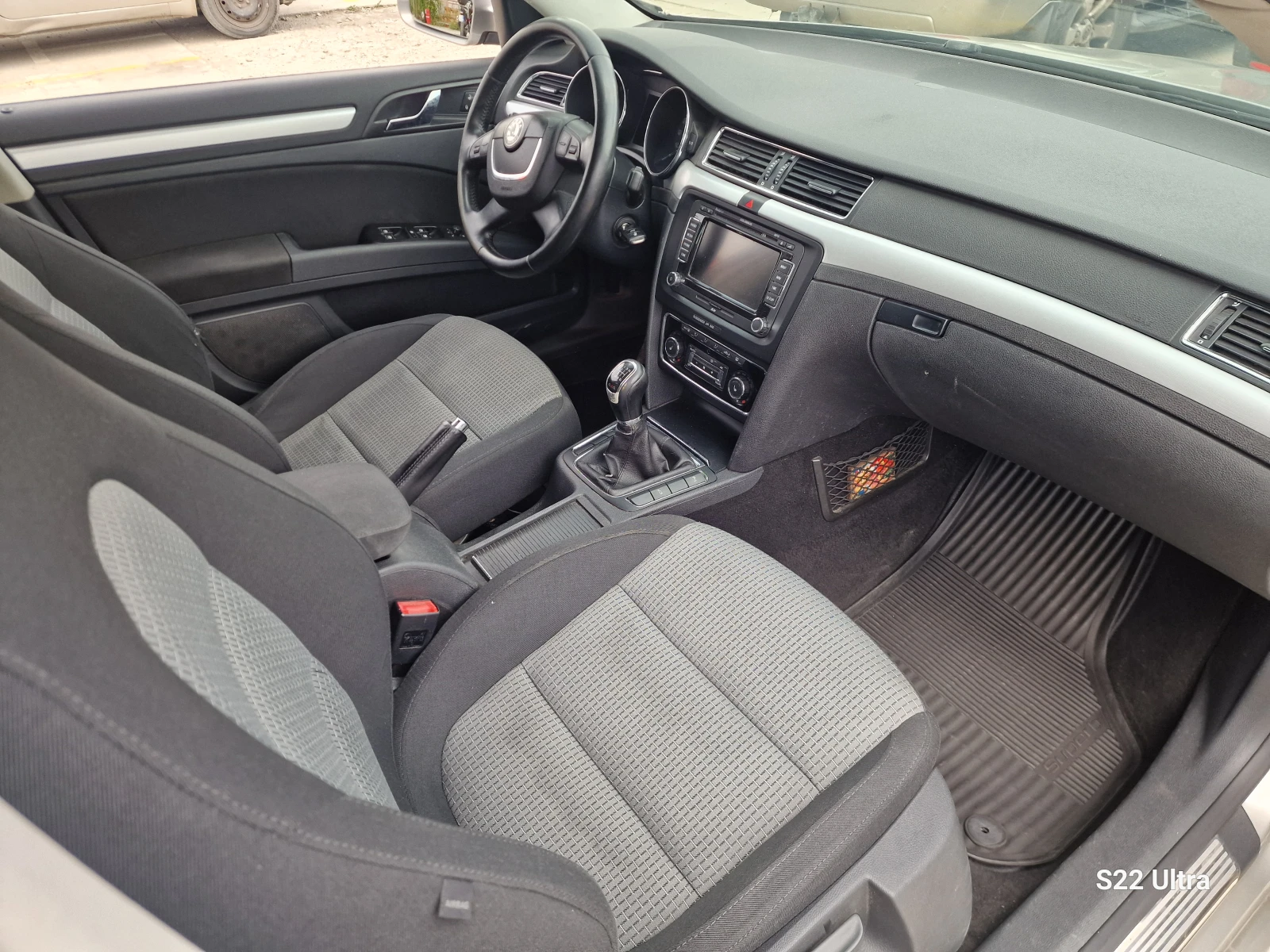 Skoda Superb, снимка 13 - Автомобили и джипове - 55598267