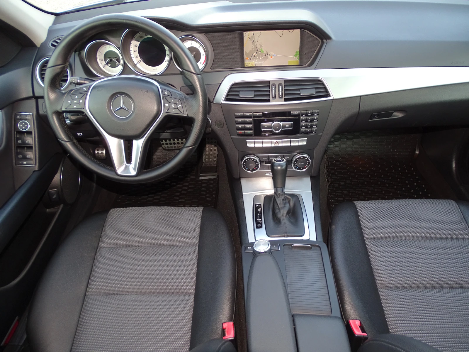 Mercedes-Benz C 220 2.2-CDI-170к.с-_АВТОМАТИК_* , снимка 11 - Автомобили и джипове - 56041713