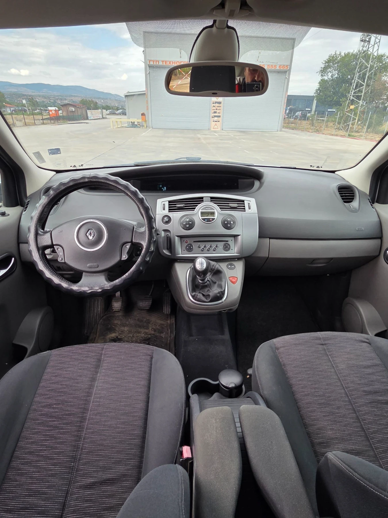 Renault Scenic 6 + 1, снимка 9 - Автомобили и джипове - 56303787