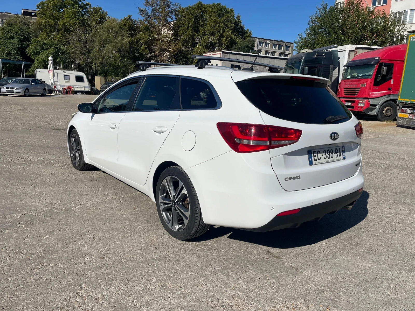 Kia Ceed 1.6 CRDi GT Line 135�� ��� ��������� | Mobile.bg � ����������� 4