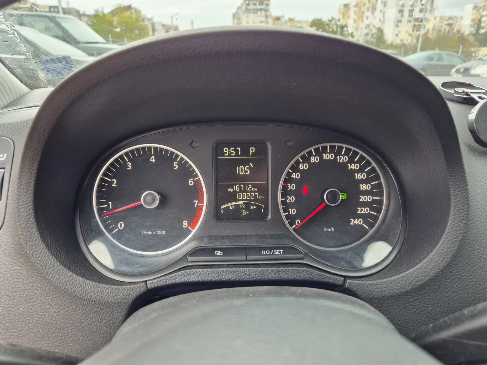 VW Polo 1.4, снимка 8 - Автомобили и джипове - 56505297