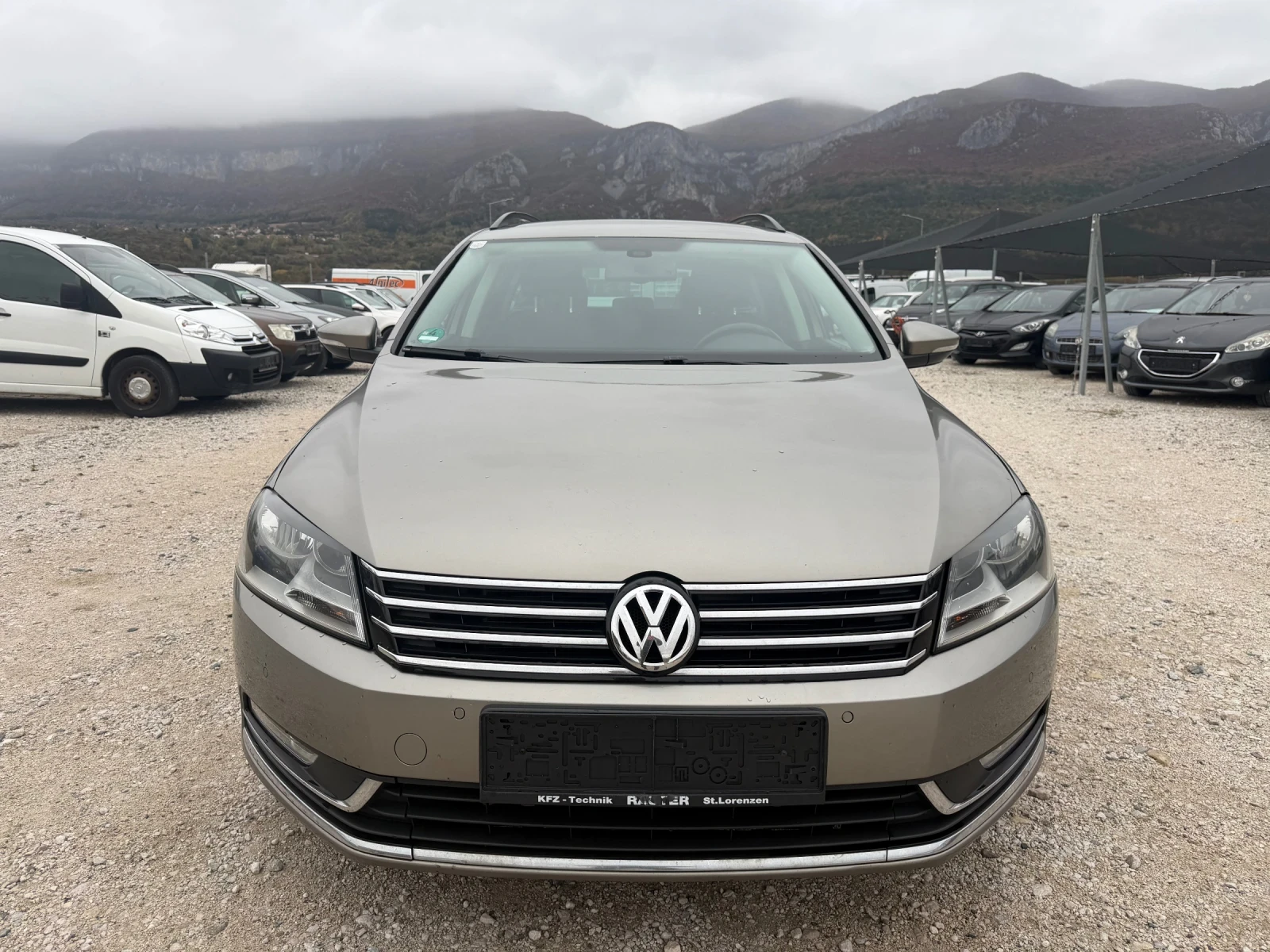 VW Passat 1.6/105кс EVRO5b 222000км Сервизни, снимка 2 - Автомобили и джипове - 56708260