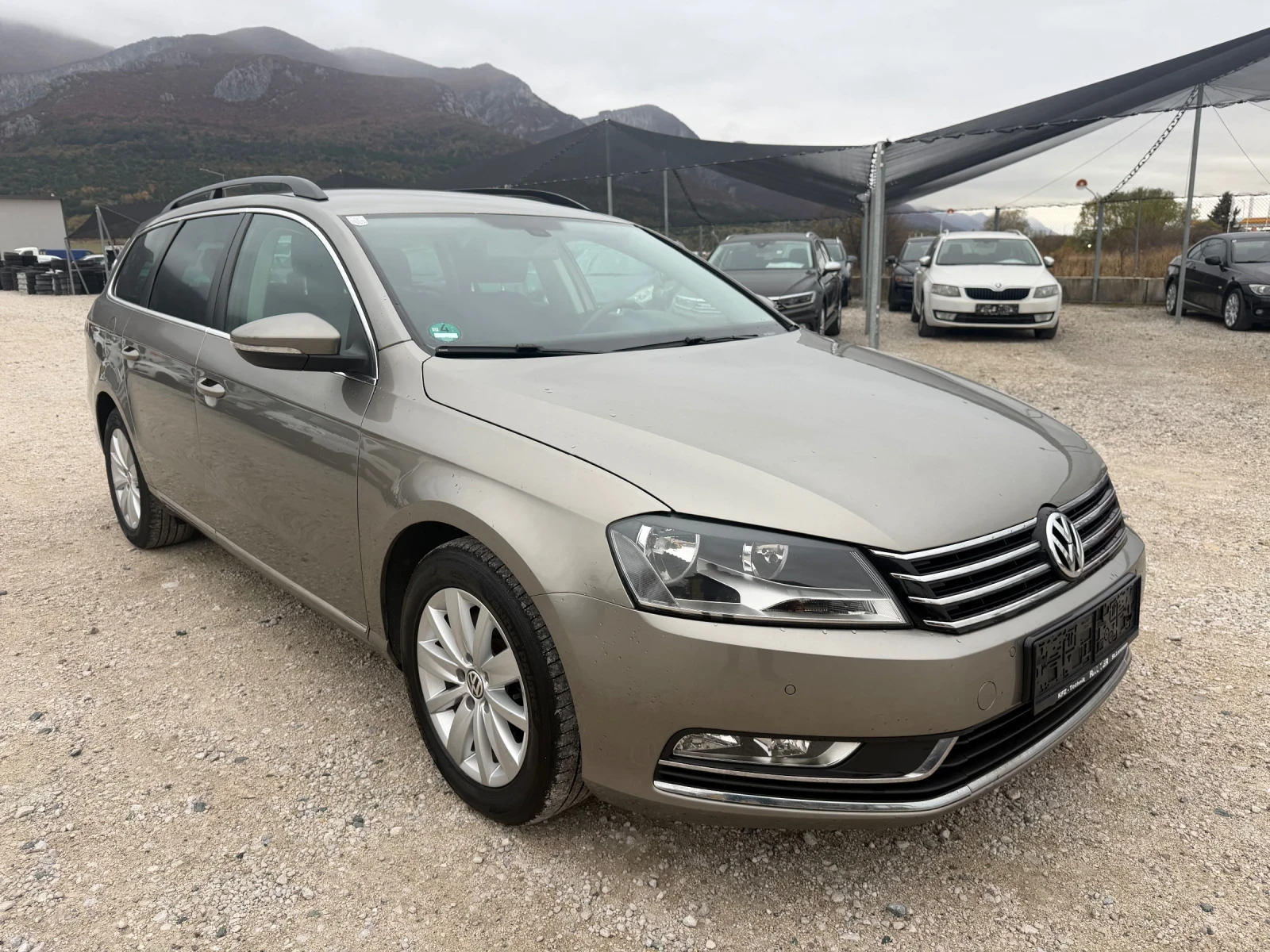 VW Passat 1.6/105кс EVRO5b 222000км Сервизни, снимка 3 - Автомобили и джипове - 56708260