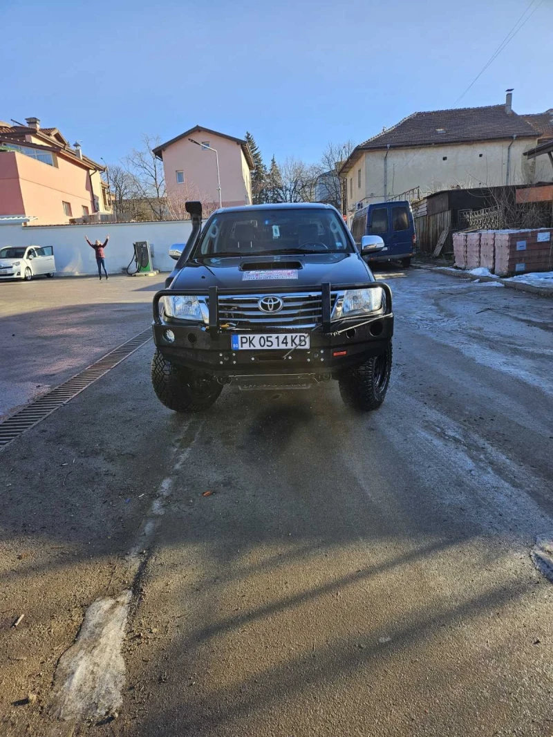 Toyota Hilux, снимка 7 - Автомобили и джипове - 49130384