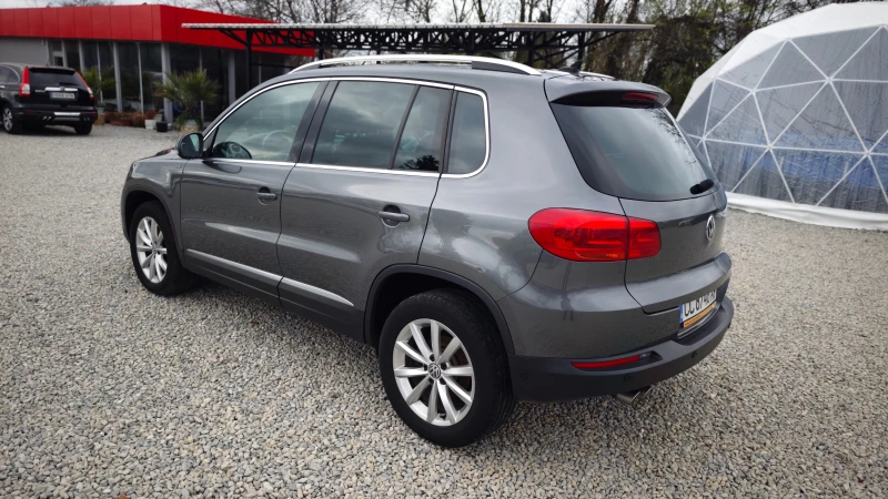 VW Tiguan ВСИЧКО ПЛАТЕНО/НАПЪЛНО ОБСЛУЖЕН/ВТОРИ ДЖАНТИ/ГУМИ, снимка 7 - Автомобили и джипове - 52627187
