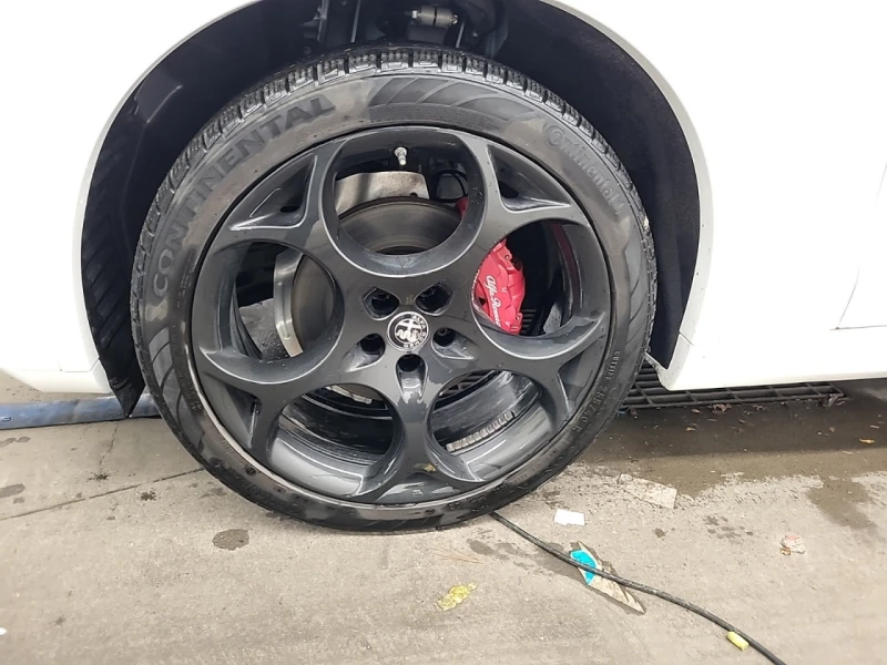 Alfa Romeo Stelvio CARFAX* АВТОФИНАНСИРАНЕ БЕЗ ПЪРВОНАЧАЛНА ВНОСКА, снимка 7 - Автомобили и джипове - 52844754