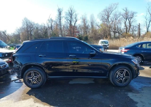 Mercedes-Benz GLC 300, снимка 6 - Автомобили и джипове - 48727840