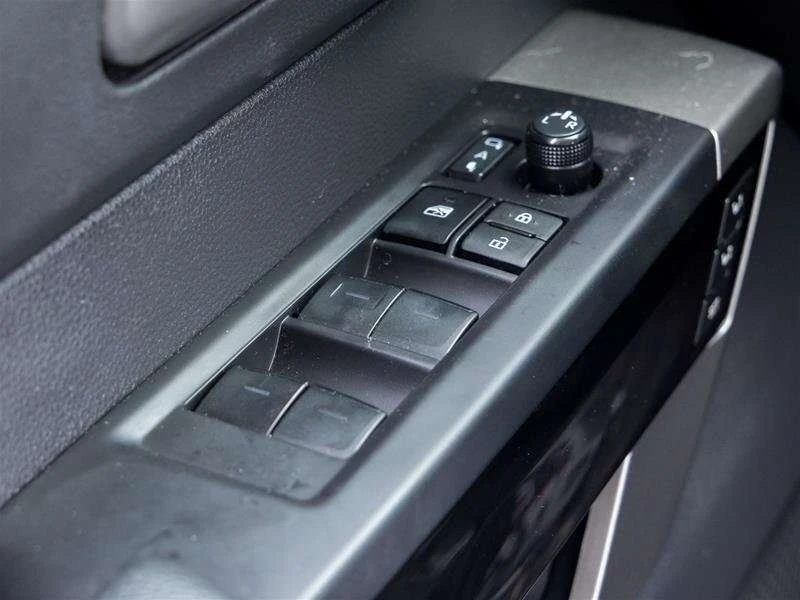 Toyota Tundra * Others * CARFAX * БЕЗ ПЪРВОНАЧАЛНА ВНОСКА, снимка 16 - Автомобили и джипове - 52856827