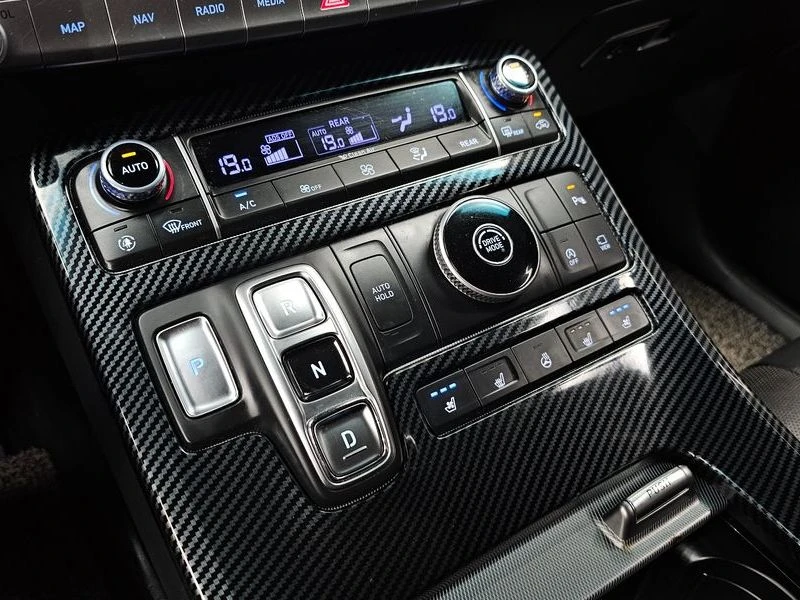 Hyundai Palisade 3.8 Automatic, снимка 12 - Автомобили и джипове - 55655831