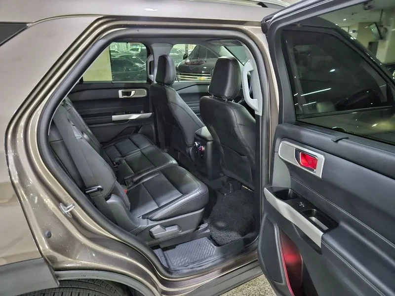 Ford Explorer 6Th Generation 2.3 Limited 4Wd, снимка 8 - Автомобили и джипове - 56497803