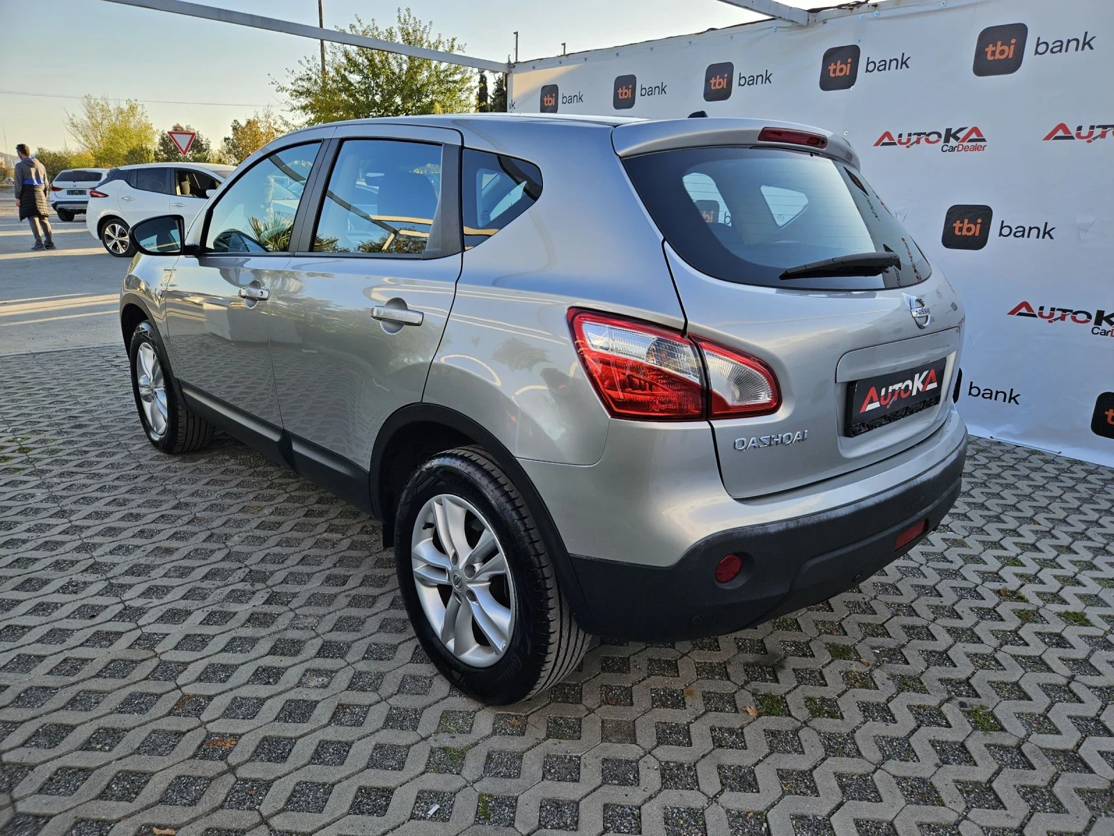 Nissan Qashqai 1.6i-117кс= ГАЗ= АВТОПИЛОТ= КЛИМАТРОНИК= Euro 5B - изображение 5