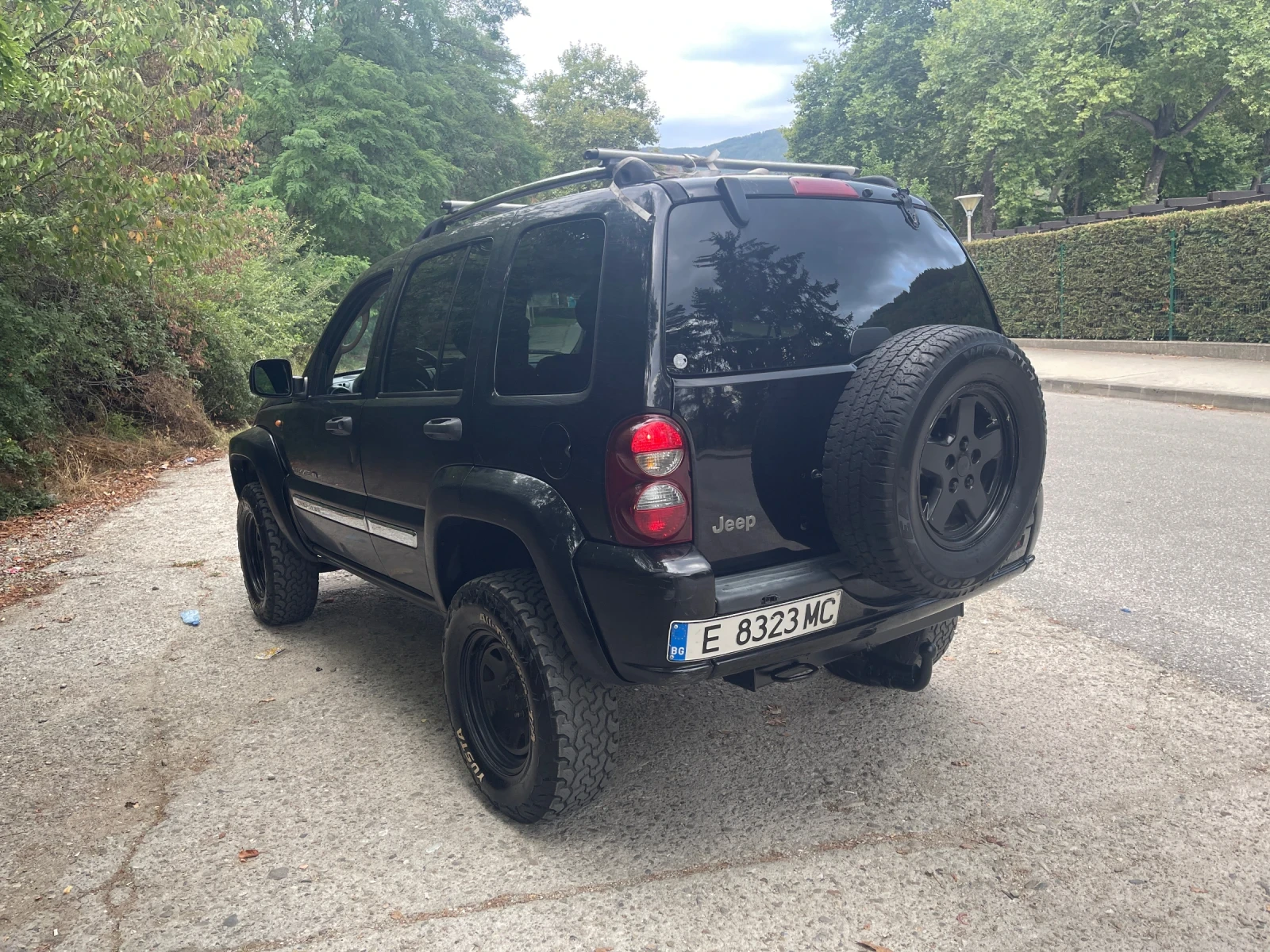 Jeep Cherokee  - изображение 3